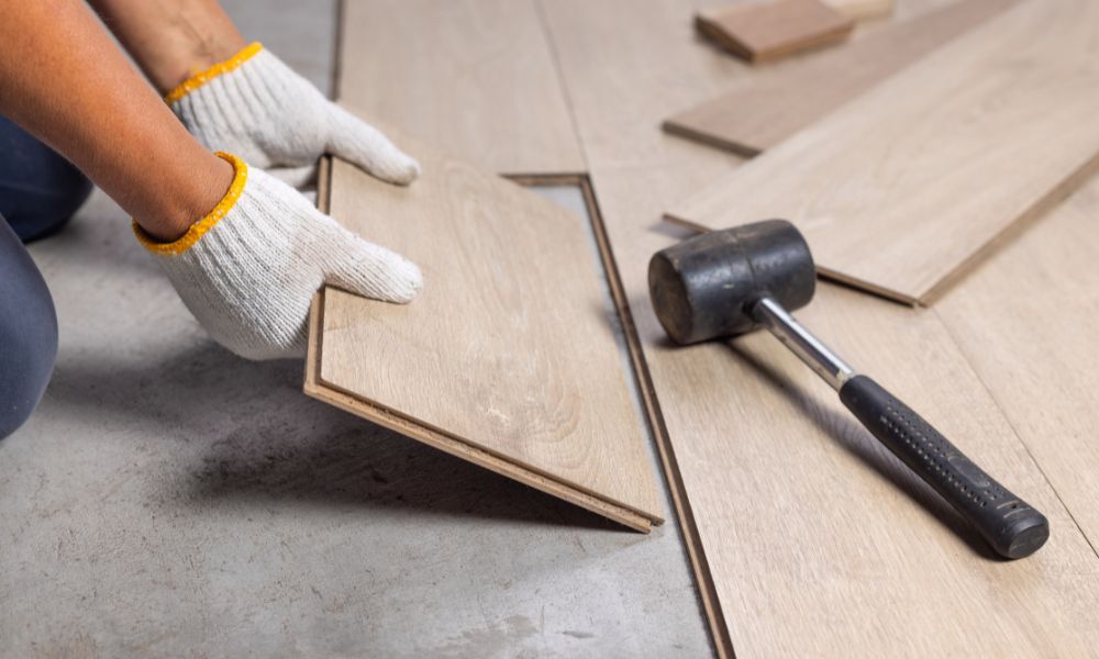 A tökéletes laminált padló - Útmutató az előkészítéstől a hosszú élettartamig